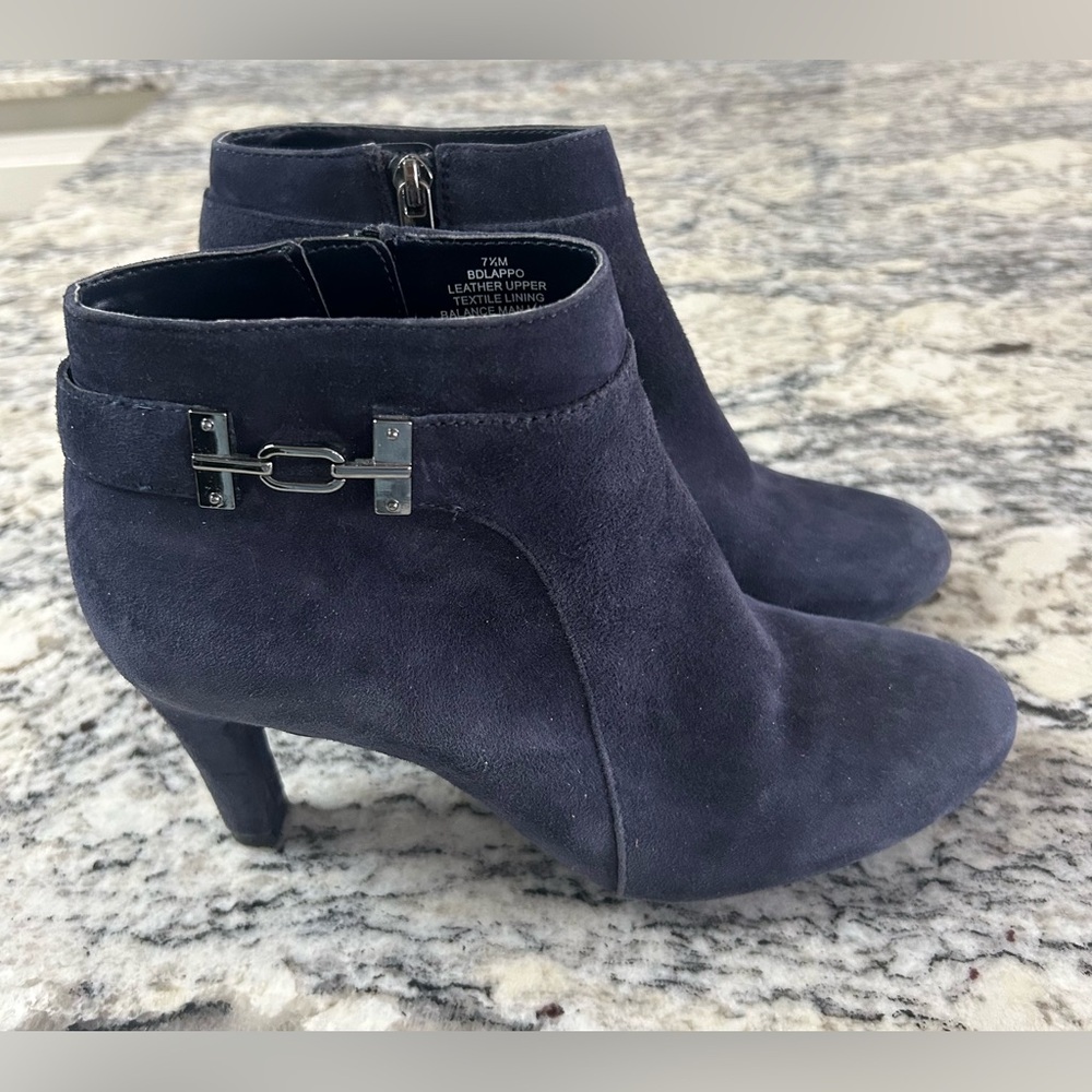 Elegant Navy Ankle Boots Size 7.5